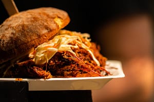 Moments mémorables de fast‑food dans la culture pop au cinéma et à l’écran, incluant scènes cultes et références iconiques